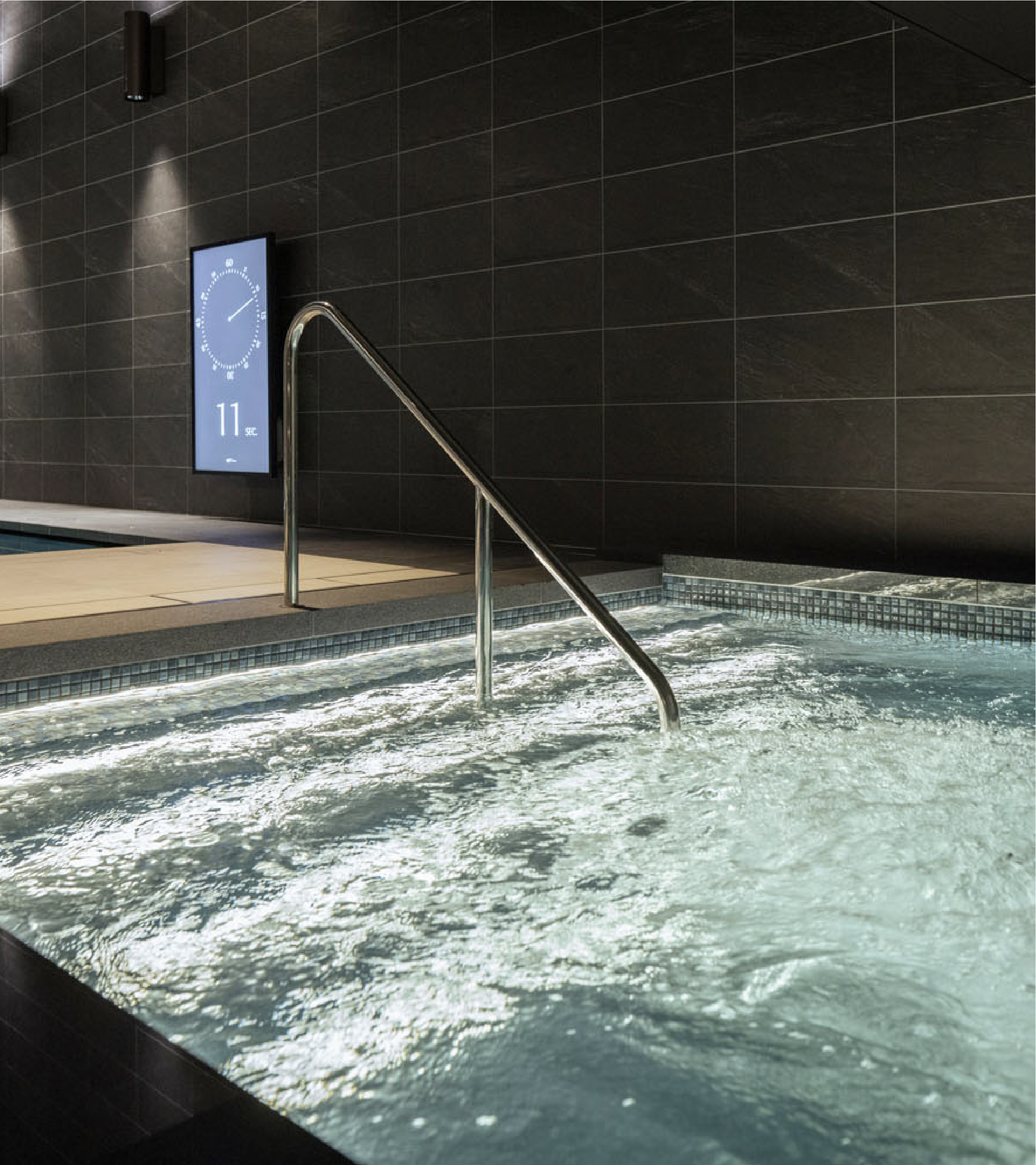 JACUZZI